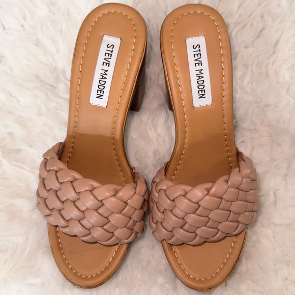 Steve Madden Platform Heel • Size 7.5 - Picture 2 of 4